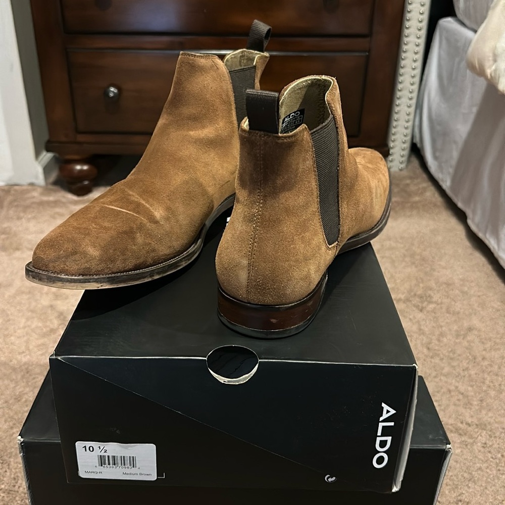 Men’s Suede Aldo Boots